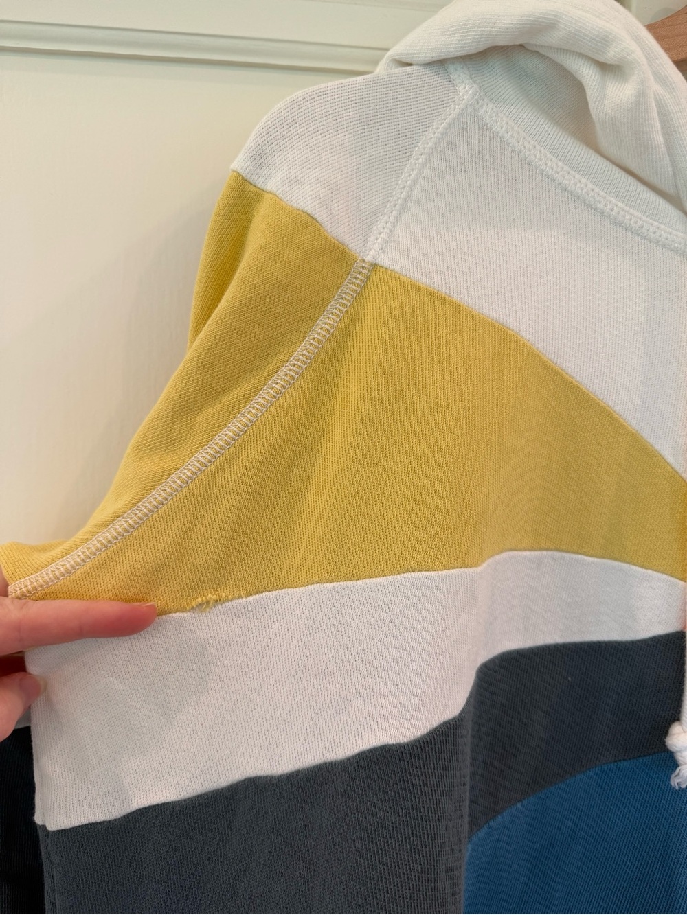 Faherty Soleil hoodie in size L - Picture 9 of 9